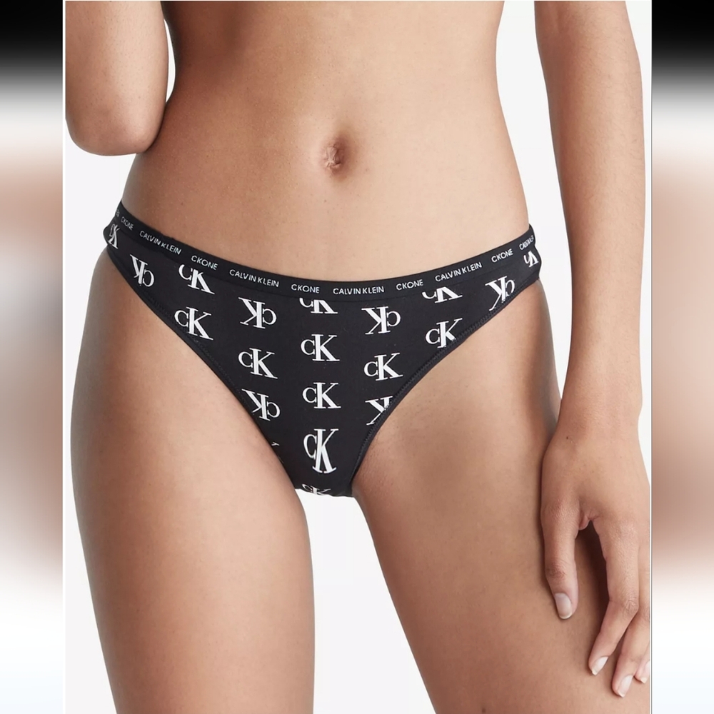 Calvin Klein Bikini Panties Women's Sz XL NWT